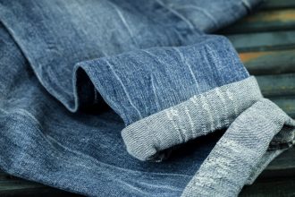 Jean pour ado garçon : comment trouver le bon modèle en ligne ?